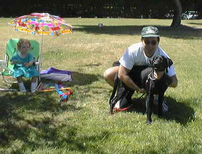 picnic16_fahn_and_dog.JPG (50443 bytes)